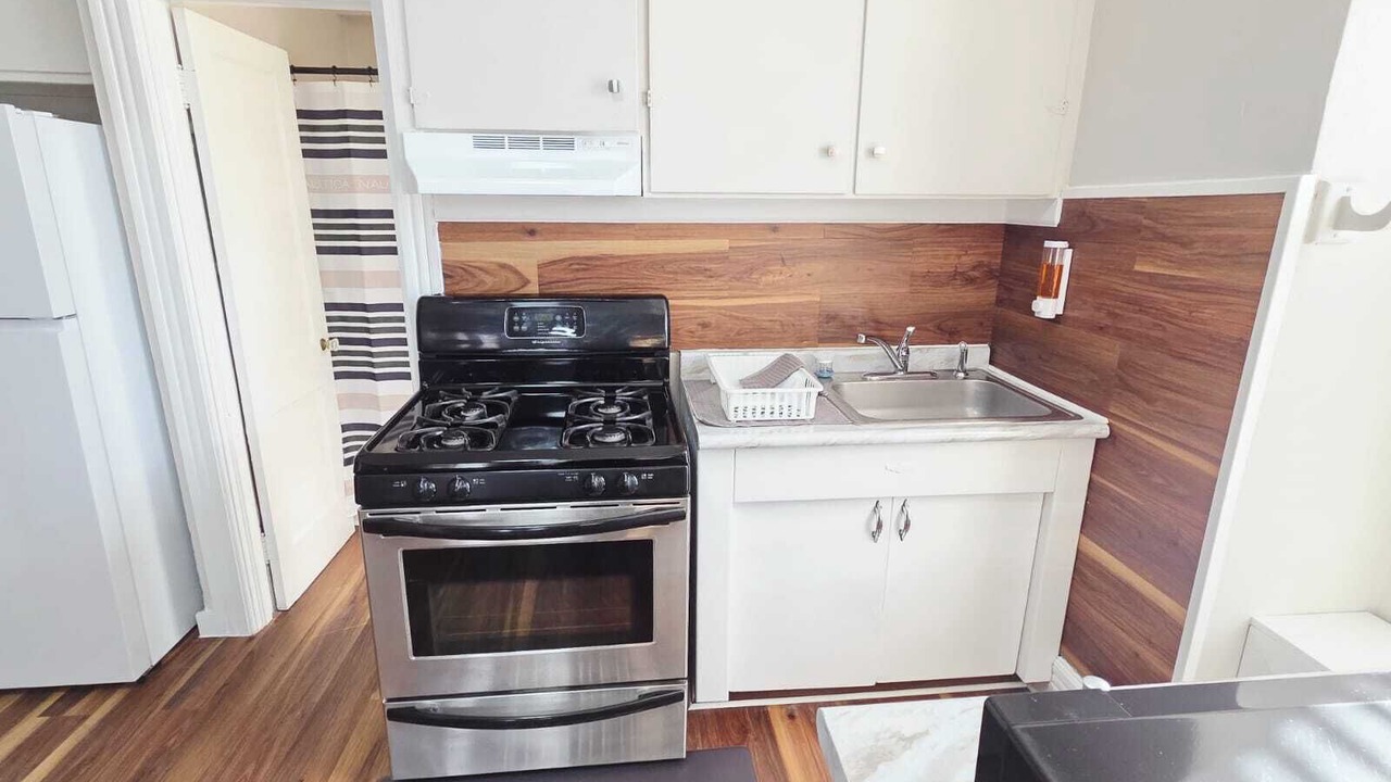 Photo of Kitchen in Stockade Historic District
