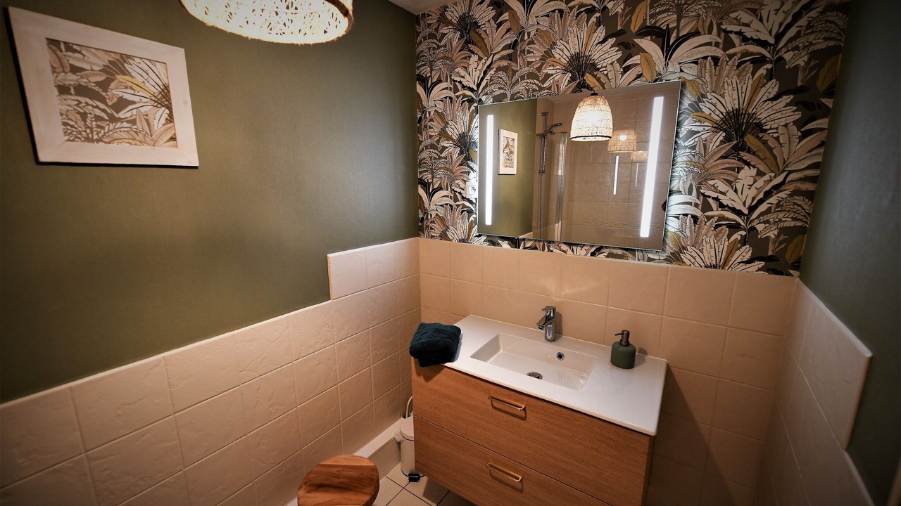 Photo of Bathroom in Taden