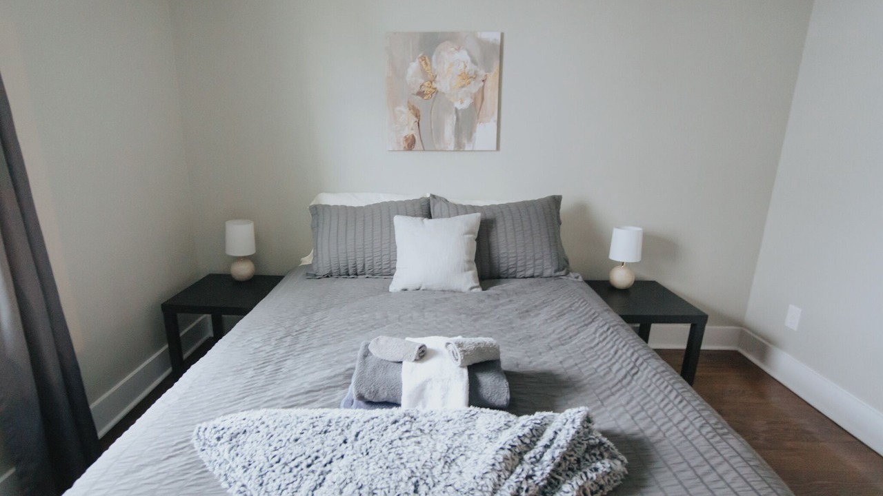 Photo of Bedroom in Downtown