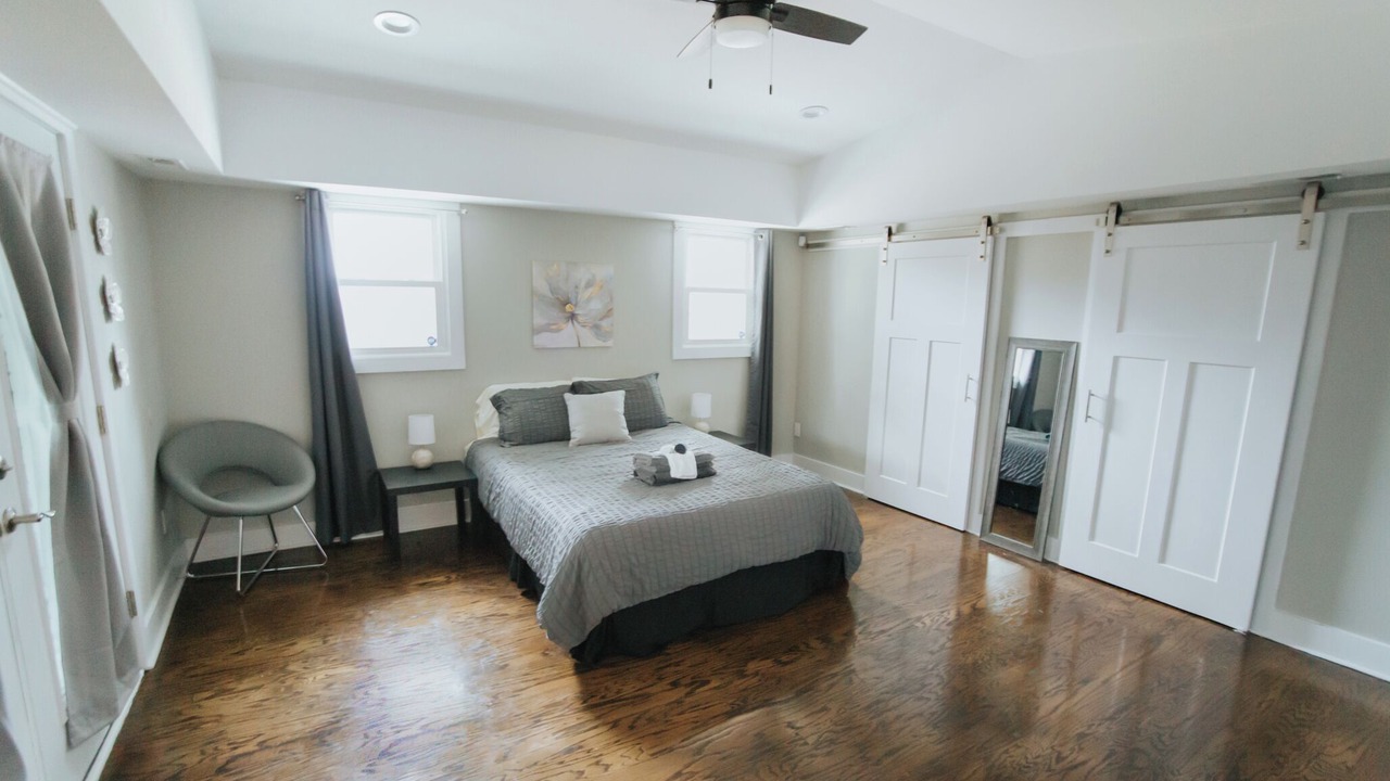 Photo of Bedroom in Downtown