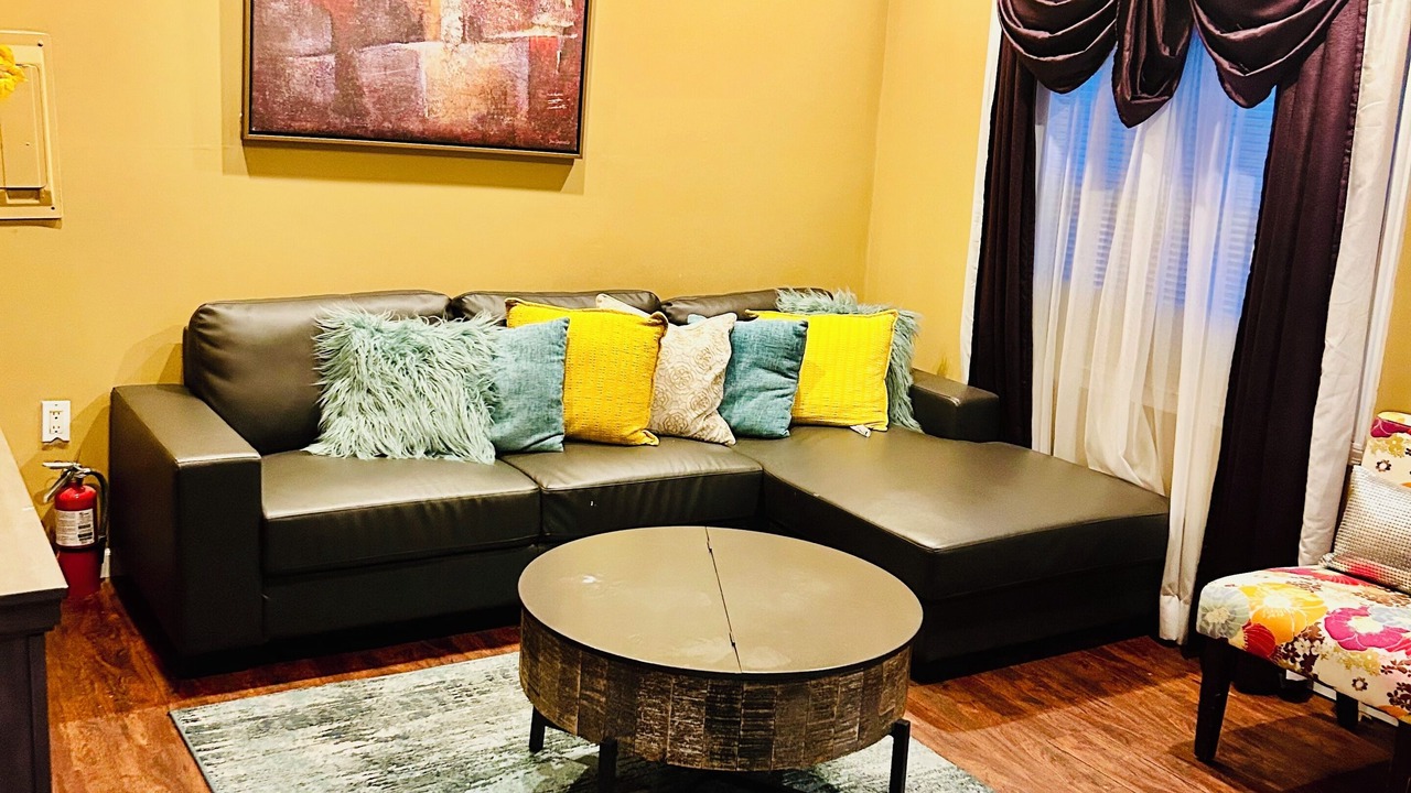 Photo of Livingroom in St. Charles