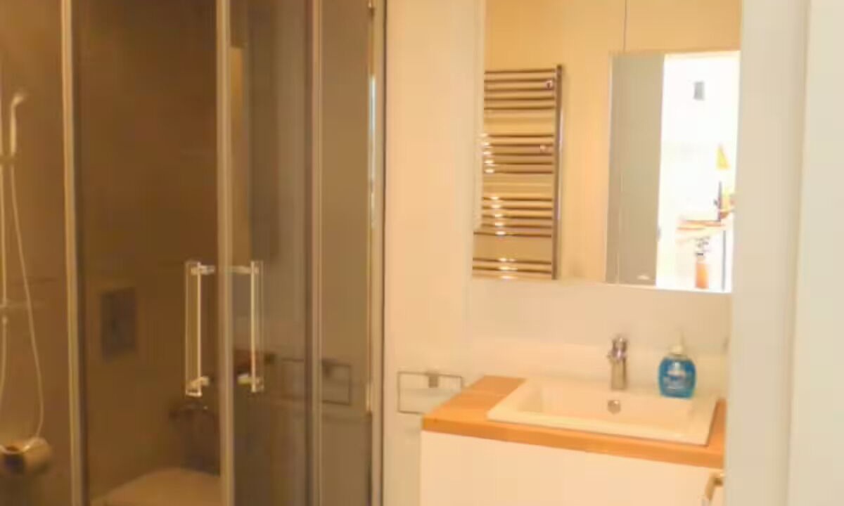 Photo of Bathroom in Arsenal