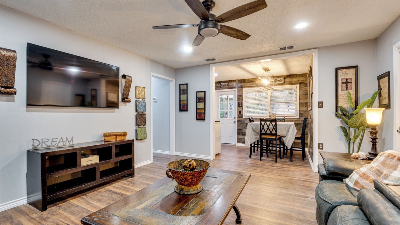 Photo of Livingroom in Victoria