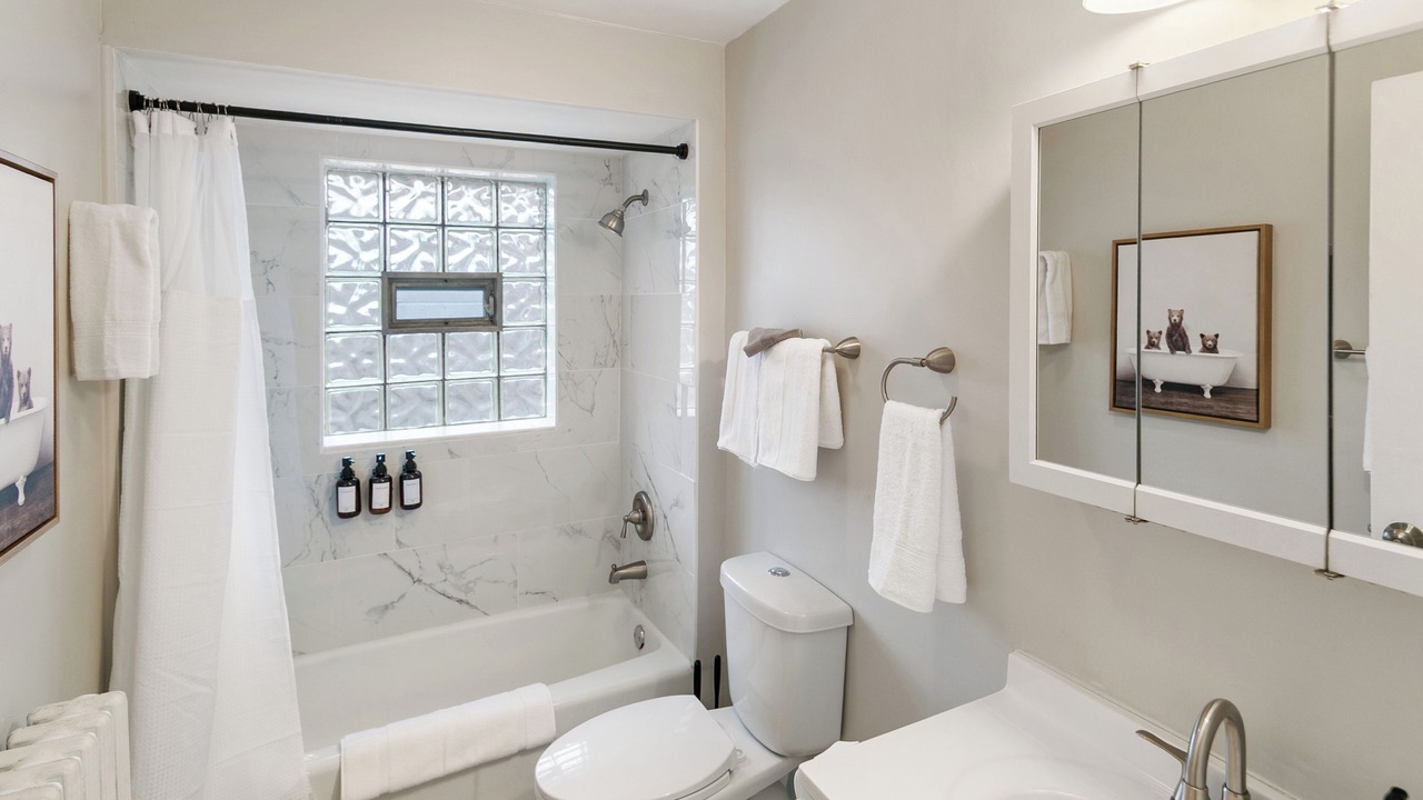 Photo of Bathroom in Highwood