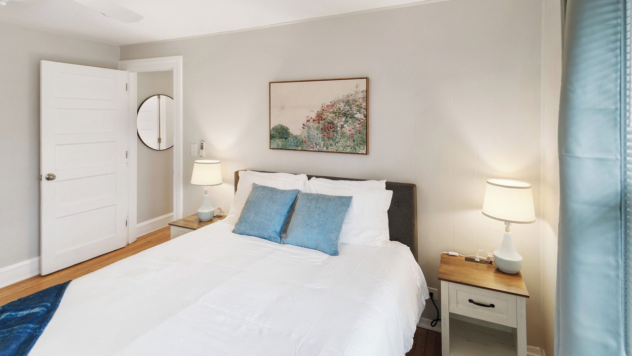 Photo of Bedroom in Highwood