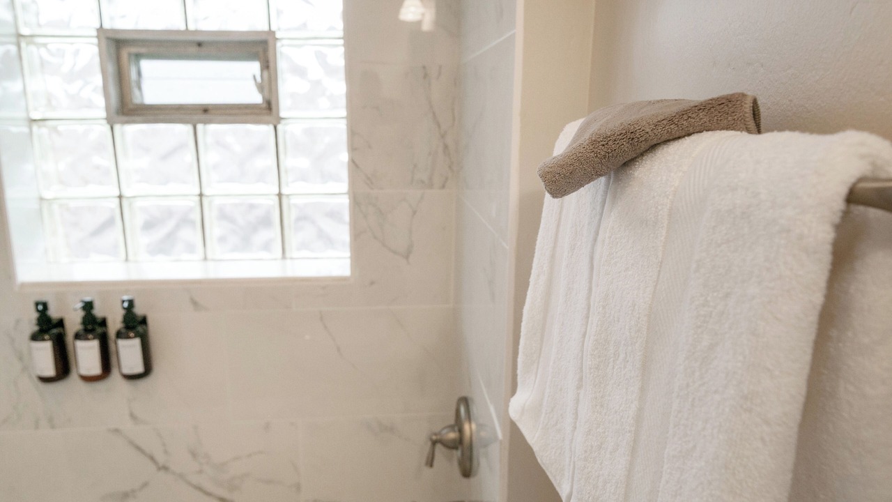 Photo of Bathroom in Highwood