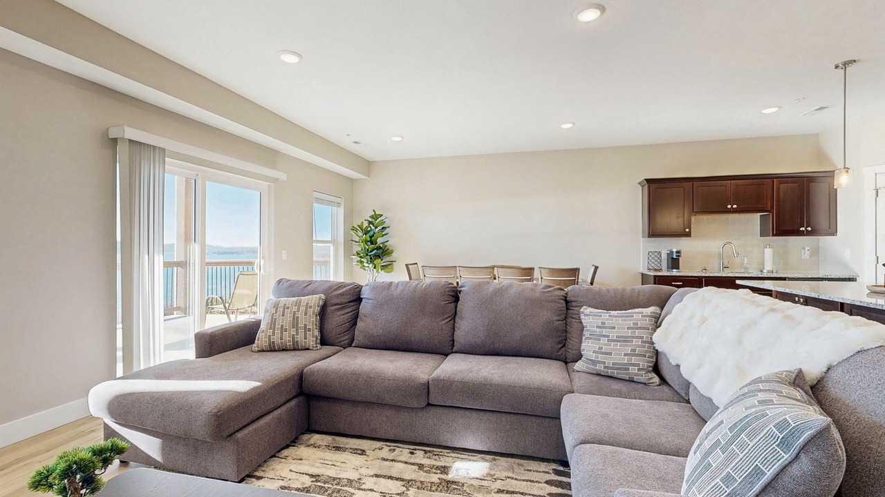 Photo of Livingroom in Kimberling City