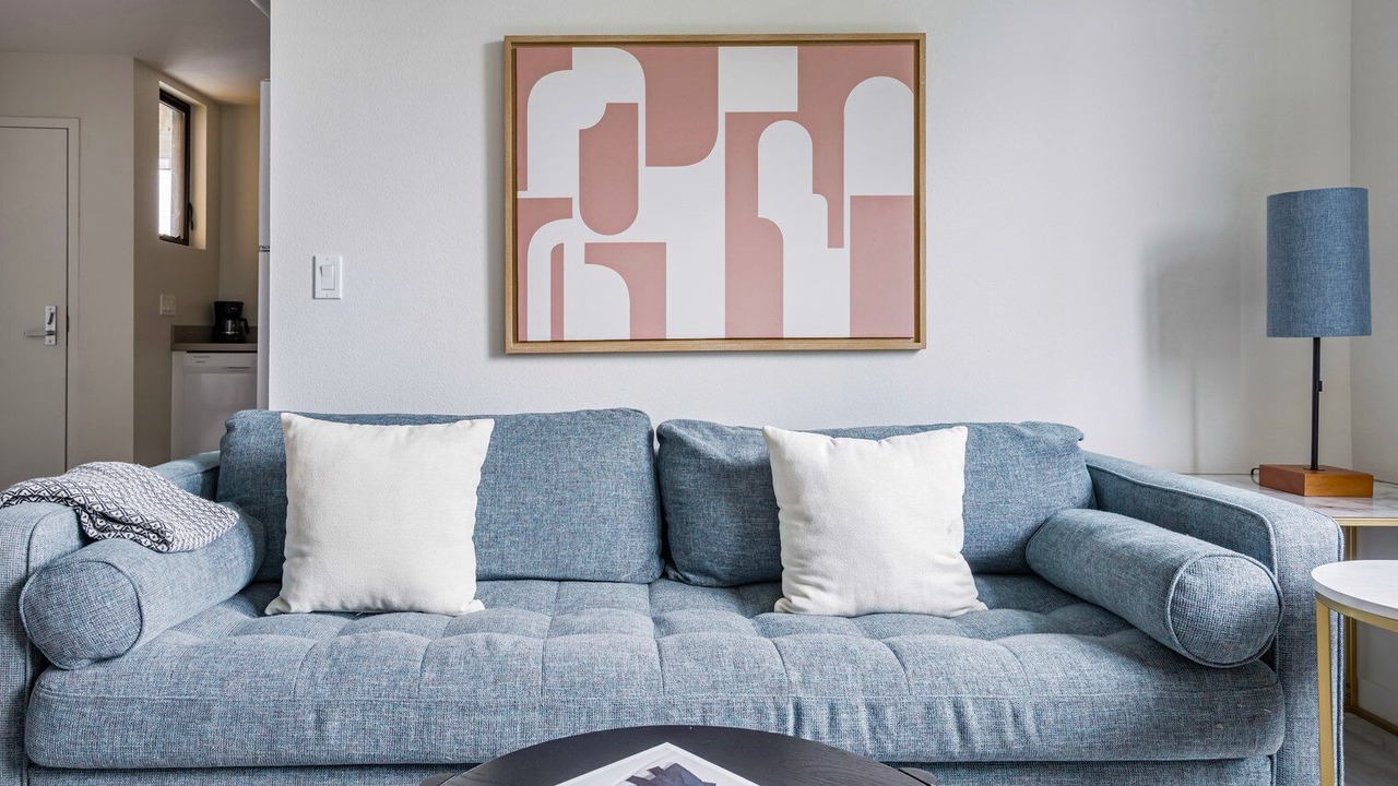 Photo of Livingroom in Central Berkeley