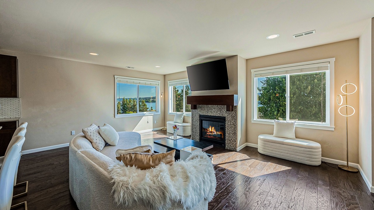 Photo of Livingroom in Bryn Mawr-Skyway