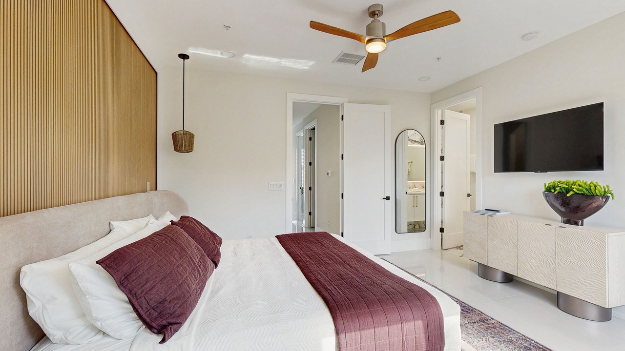 Photo of Bedroom in Downtown