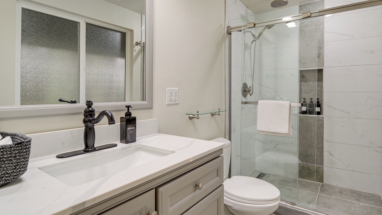 Photo of Bathroom in Leota