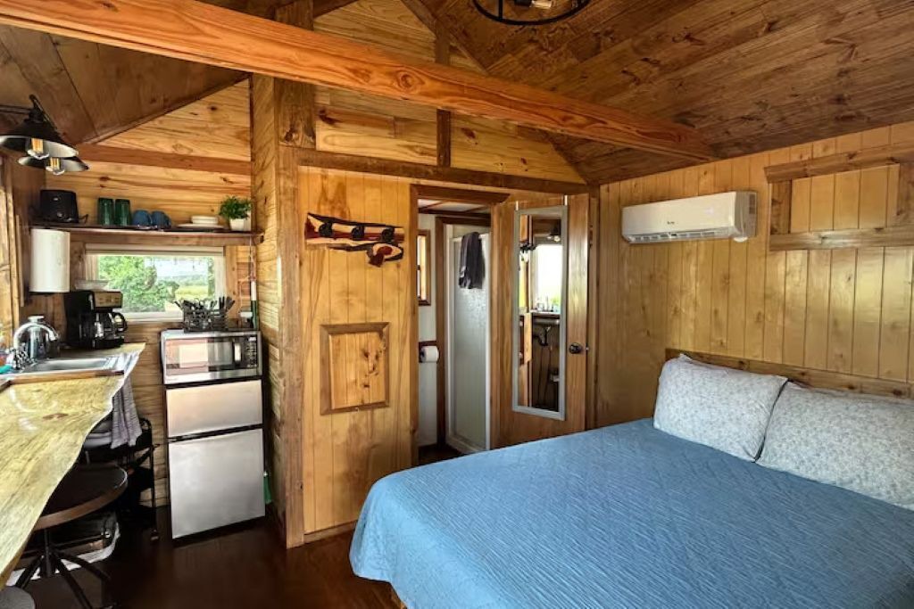 Photo of Bedroom in Flomot