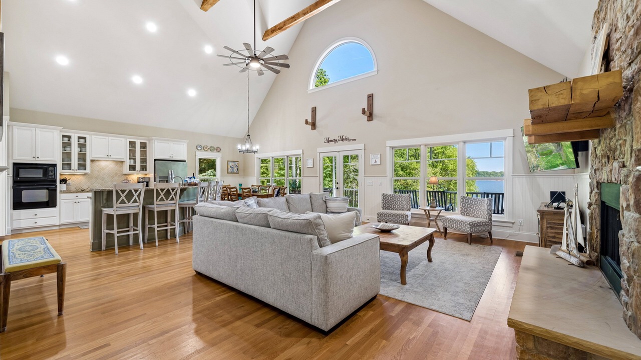 Photo of Livingroom in Sherrills Ford