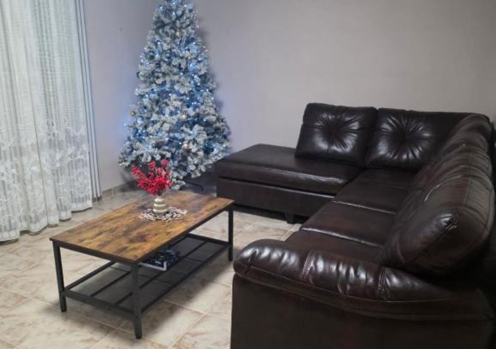 Photo of Livingroom in Laval-des-Rapides