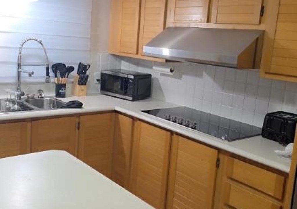 Photo of Kitchen in Laval-des-Rapides