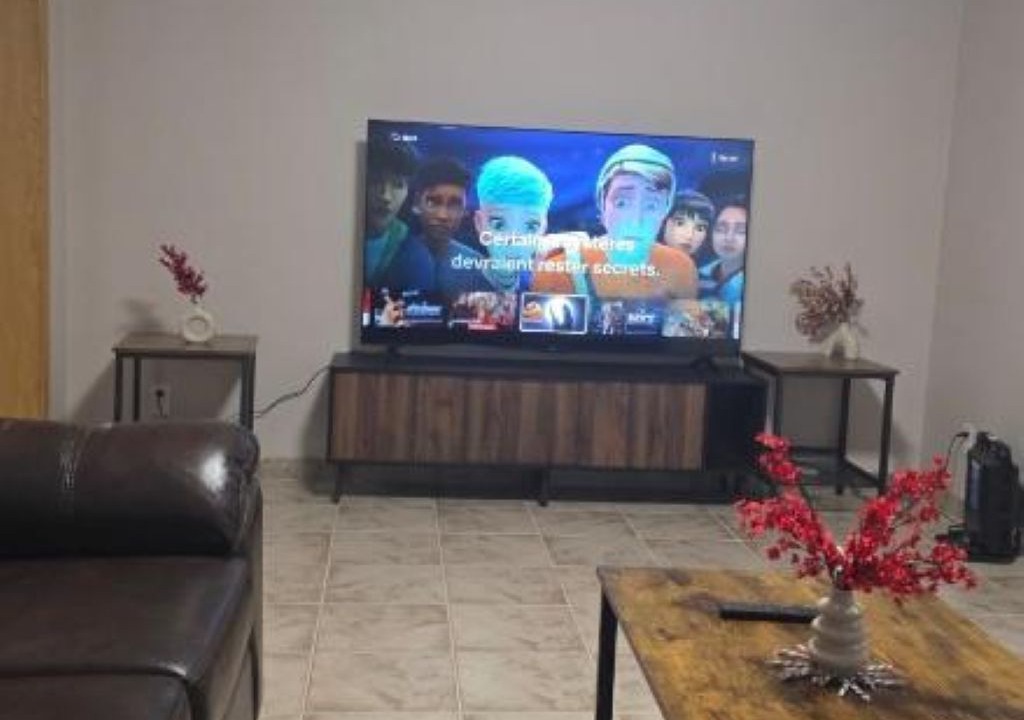 Photo of Livingroom in Laval-des-Rapides