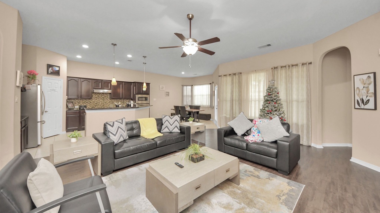Photo of Livingroom in Katy