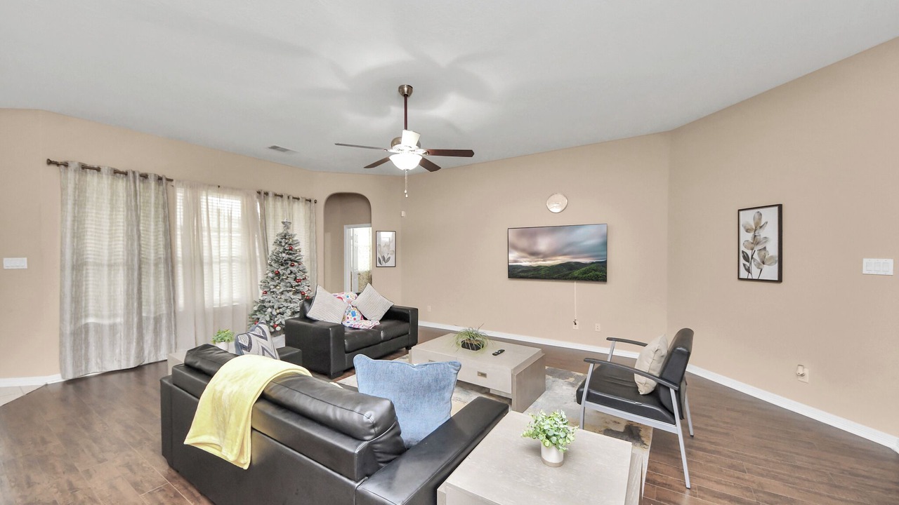 Photo of Livingroom in Katy