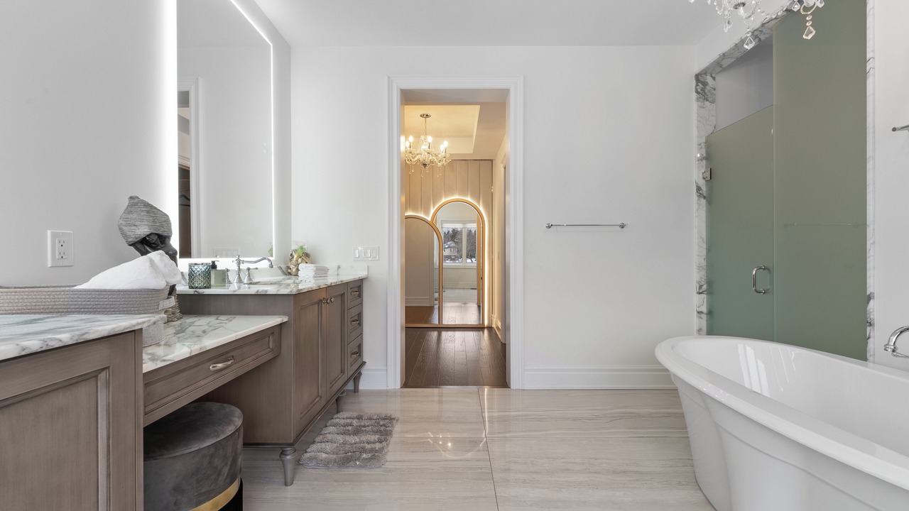Photo of Bathroom in King City