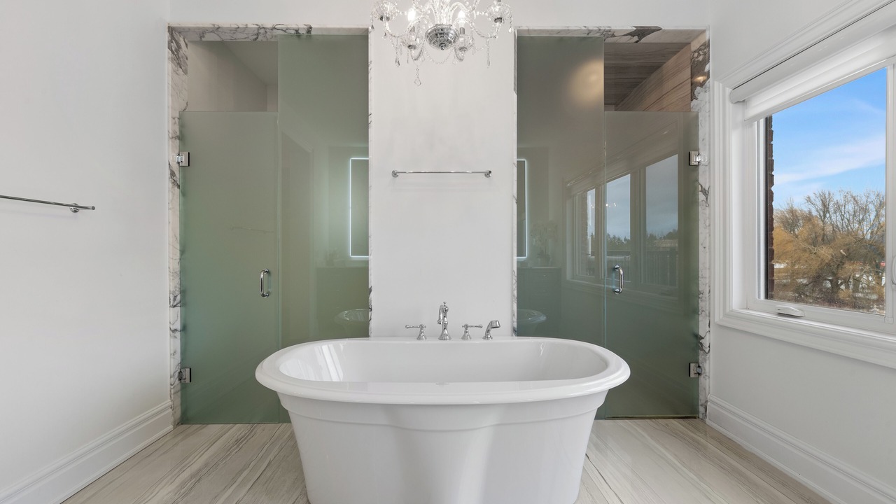 Photo of Bathroom in King City