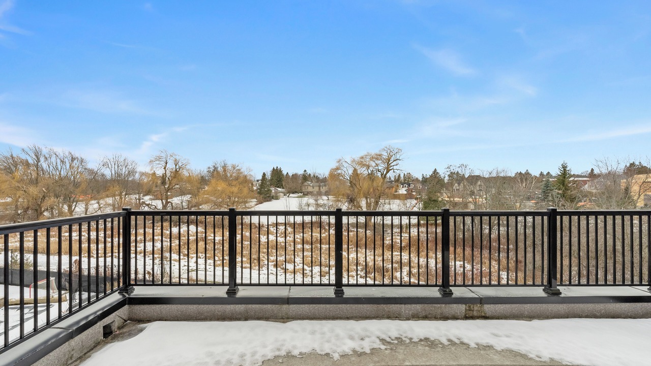 Photo of Outdoor in King City