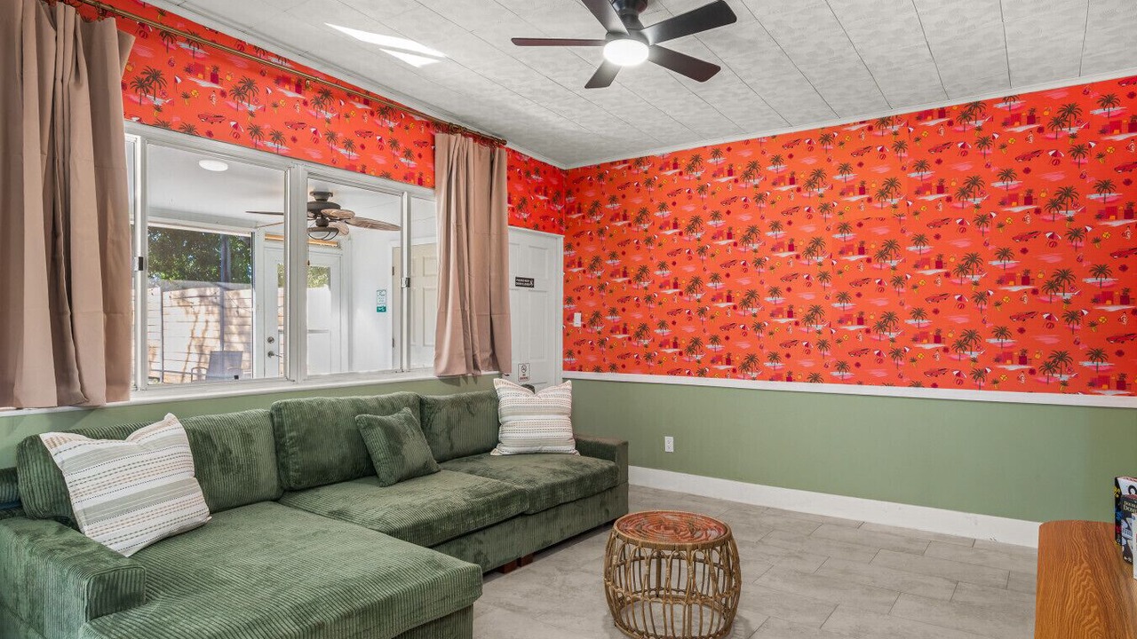 Photo of Livingroom in Northeast Orlando