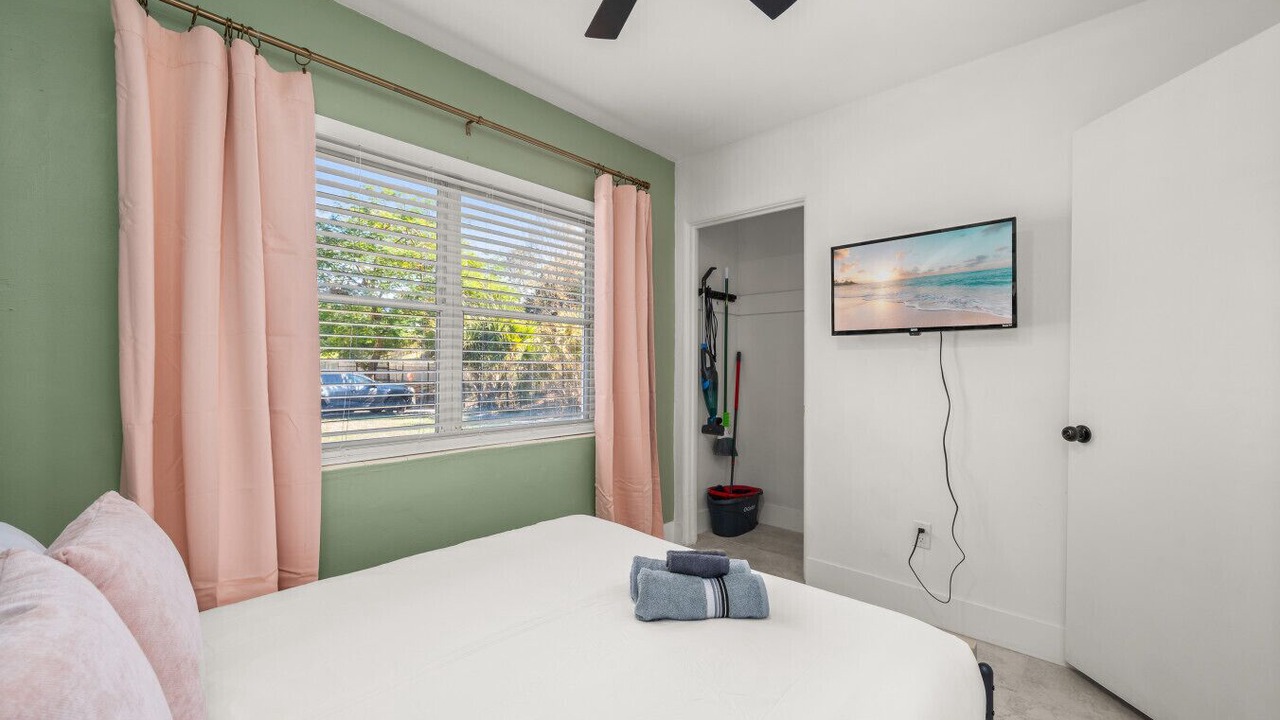 Photo of Bedroom in Northeast Orlando