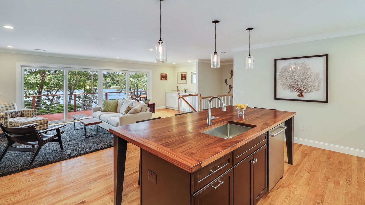 Photo of Others in Cotuit