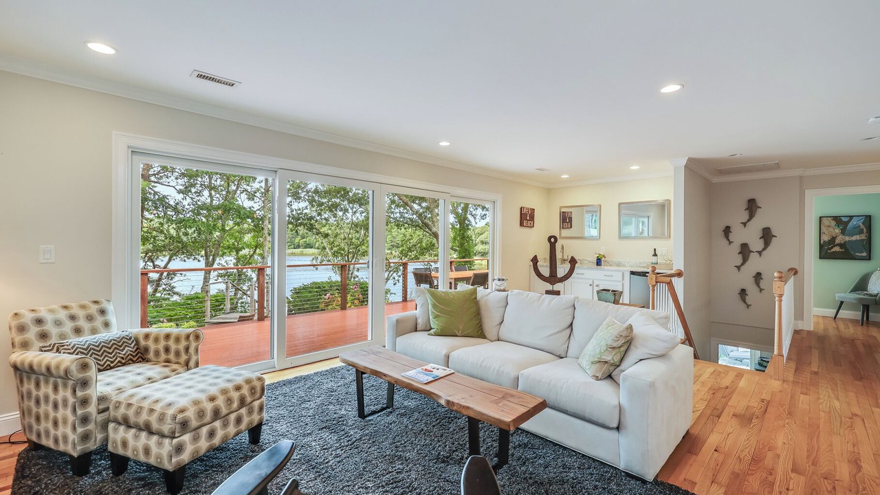 Photo of Livingroom in Cotuit