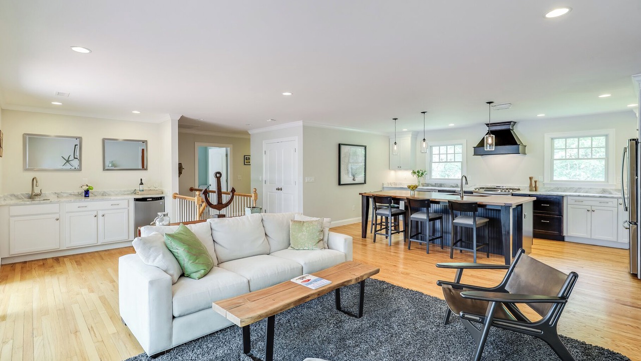 Photo of Livingroom in Cotuit