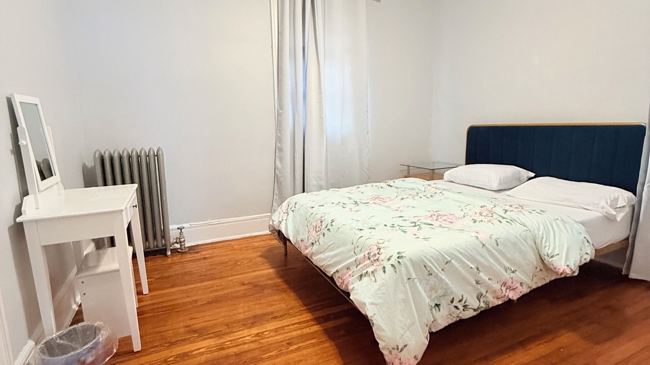 Photo of Bedroom in Belleville