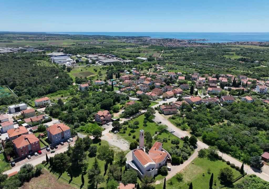 Photo of Outdoor in Murine