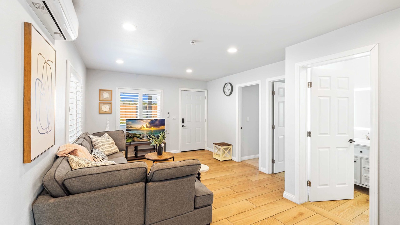 Photo of Livingroom in Ontario