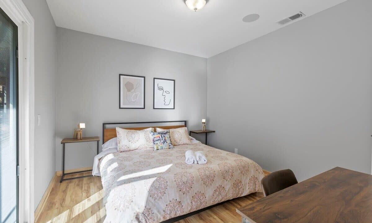 Photo of Bedroom in Sharp Park