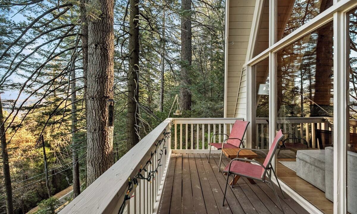 Photo of Patio Balcony in Crestline