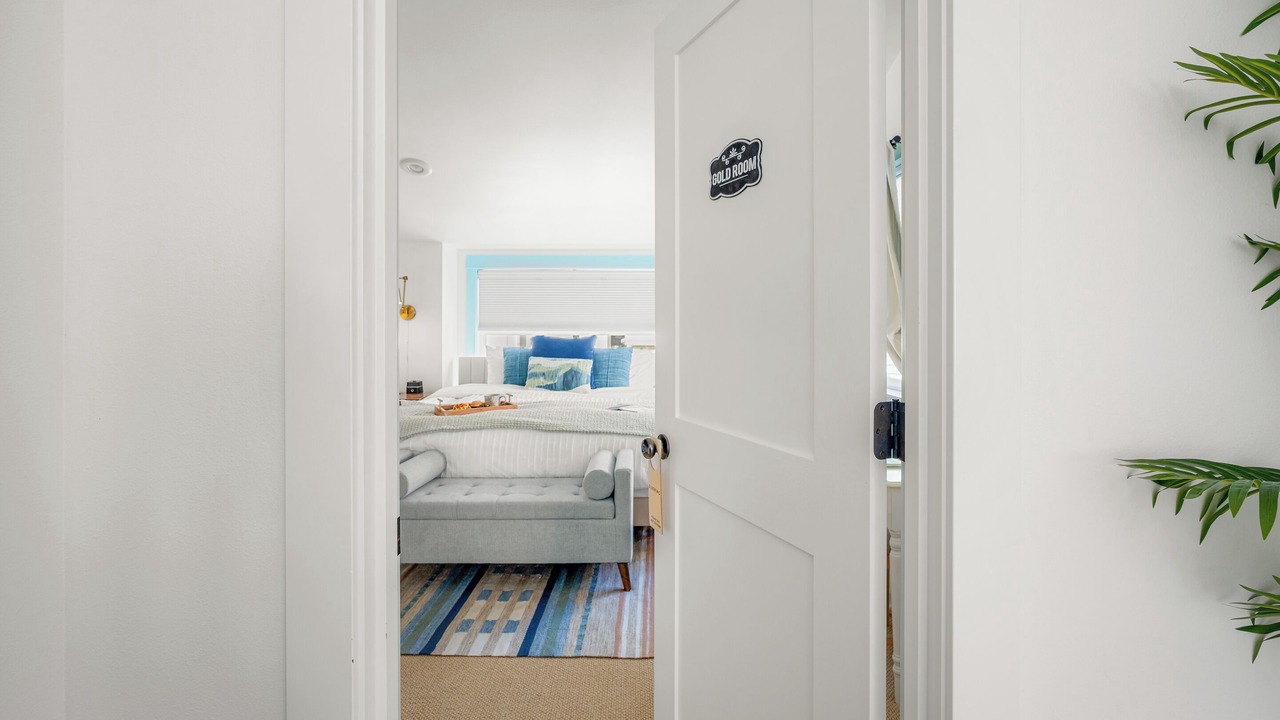 Photo of Bedroom in Alki