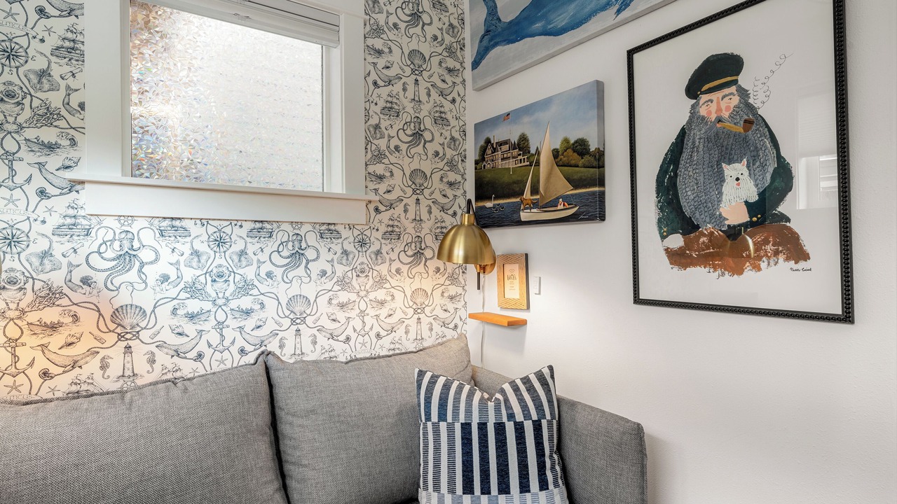 Photo of Livingroom in Alki