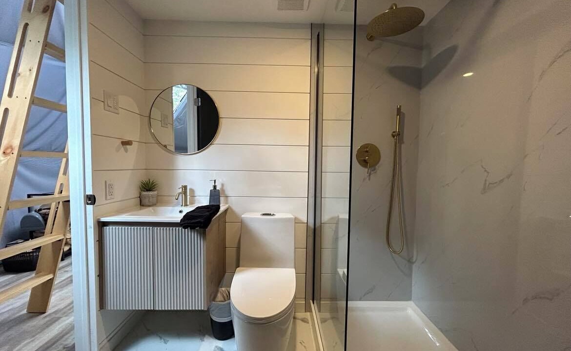 Photo of Bathroom in Saint Come