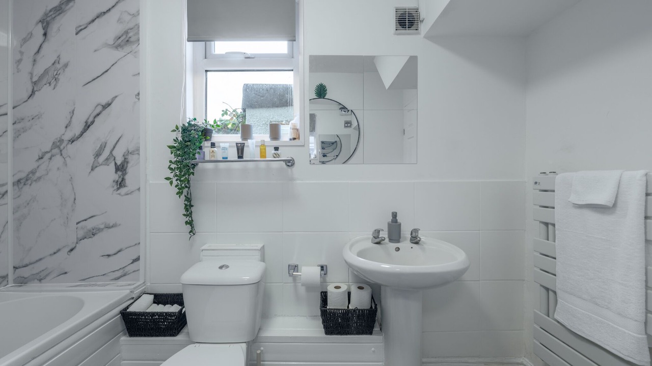 Photo of Others in Alibon