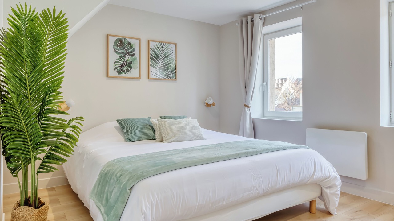Photo of Bedroom in Pont-de-L'Arche