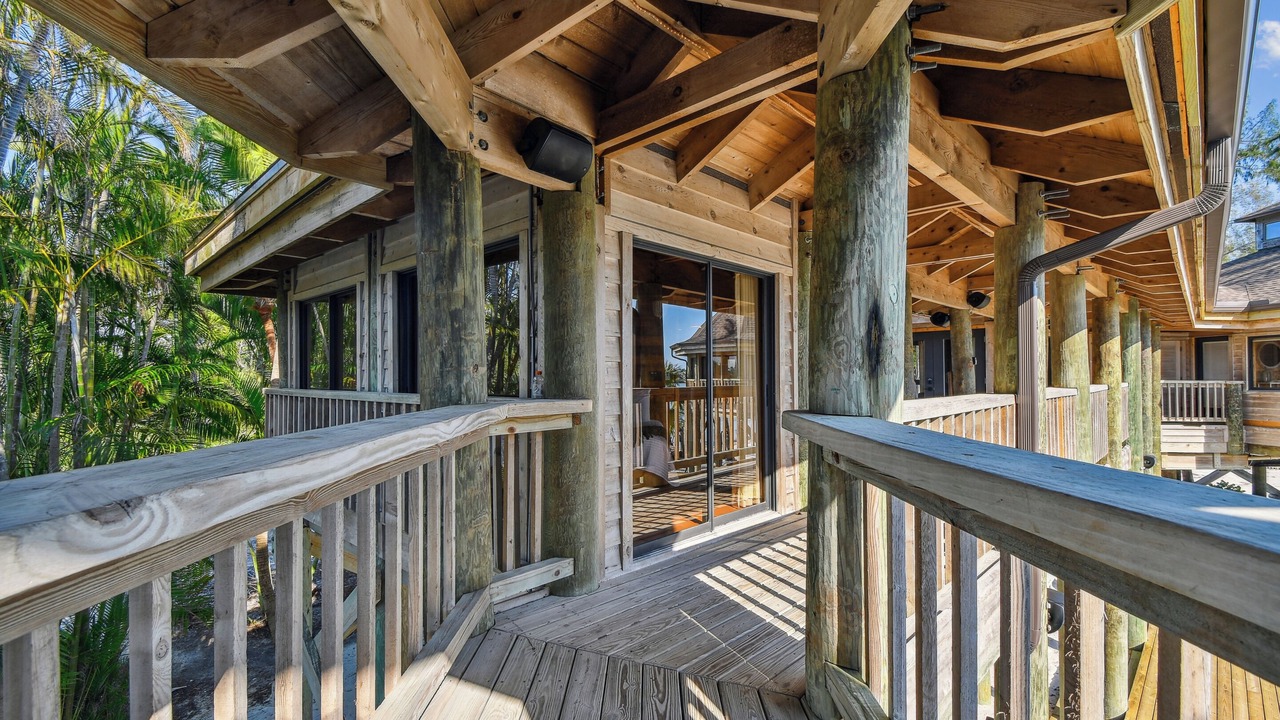Photo of Patio Balcony in Whitney Beach