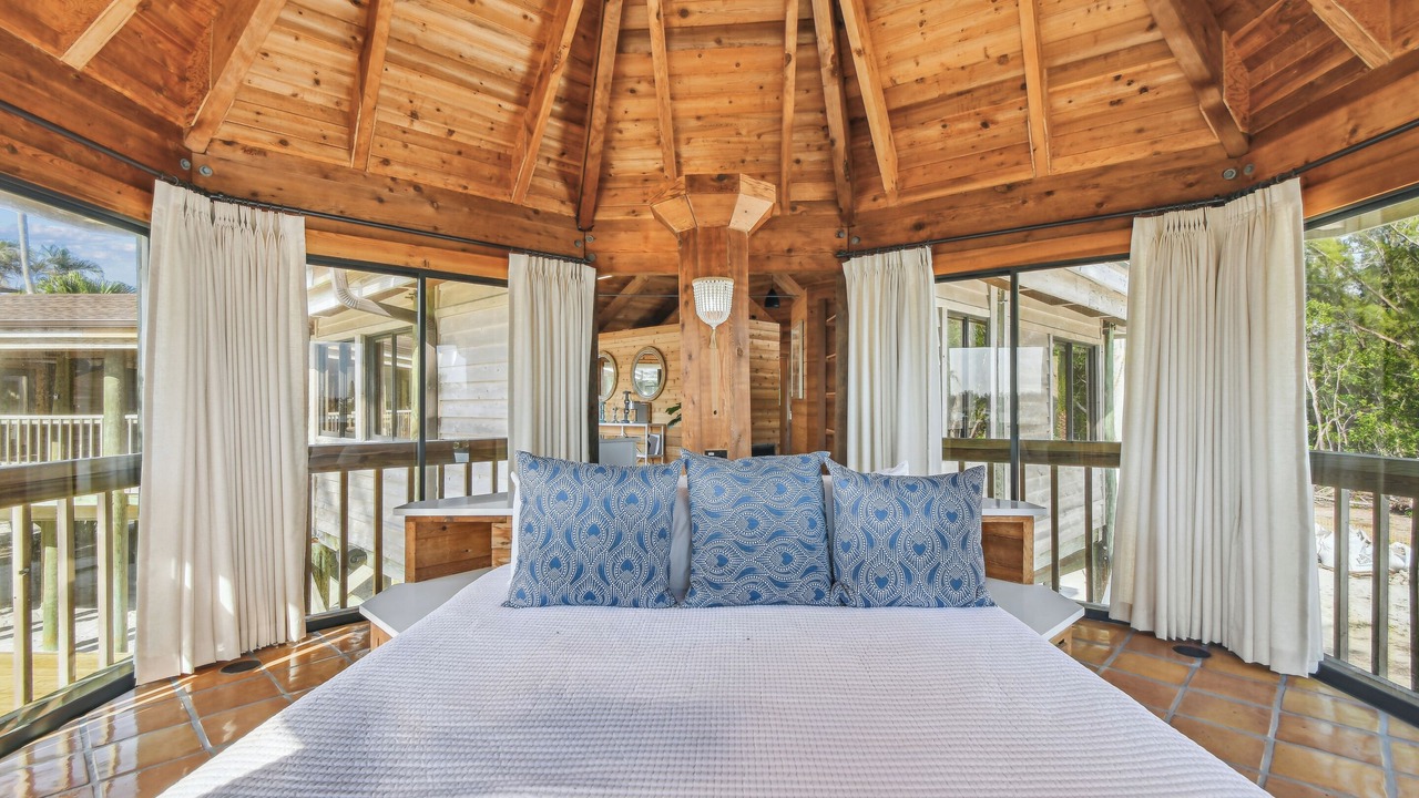 Photo of Bedroom in Whitney Beach