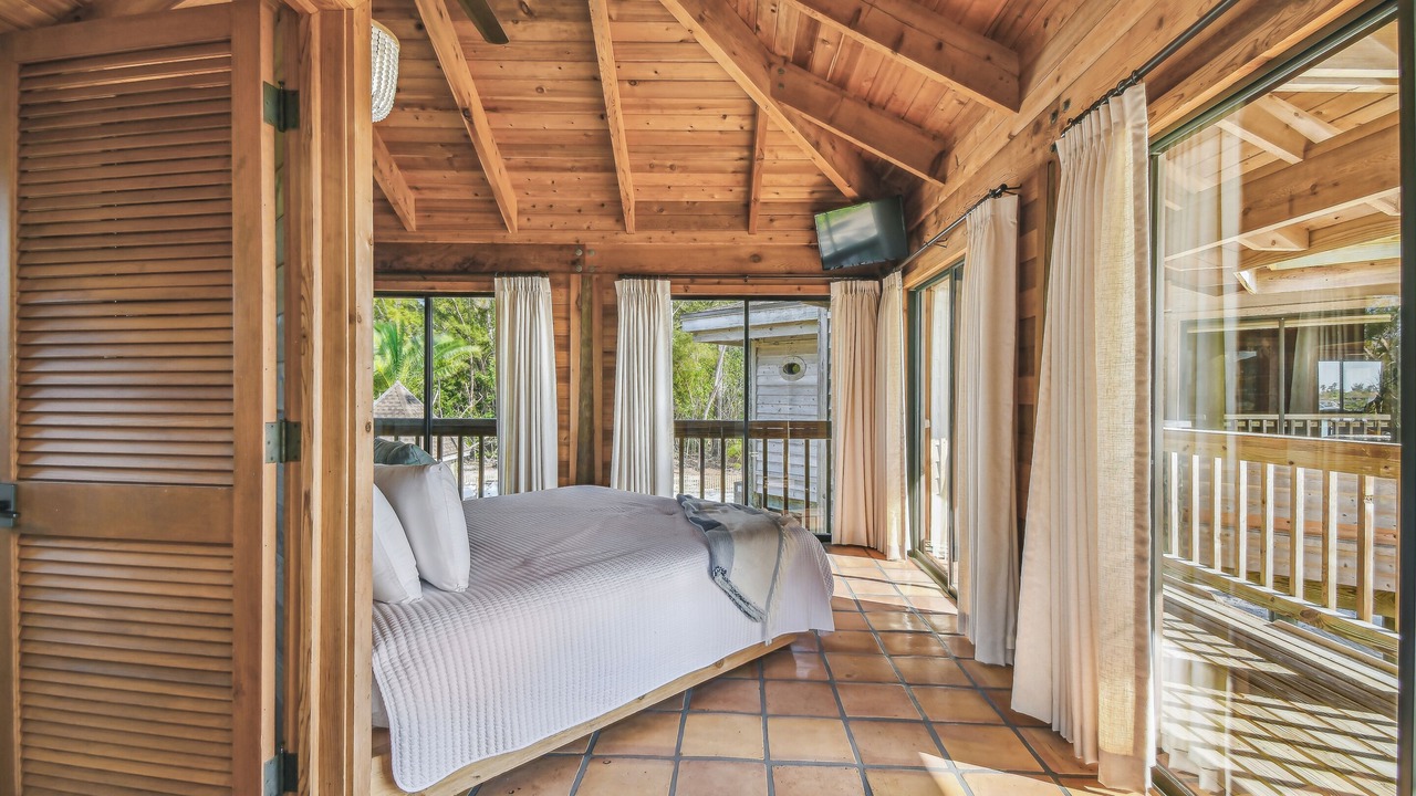 Photo of Bedroom in Whitney Beach