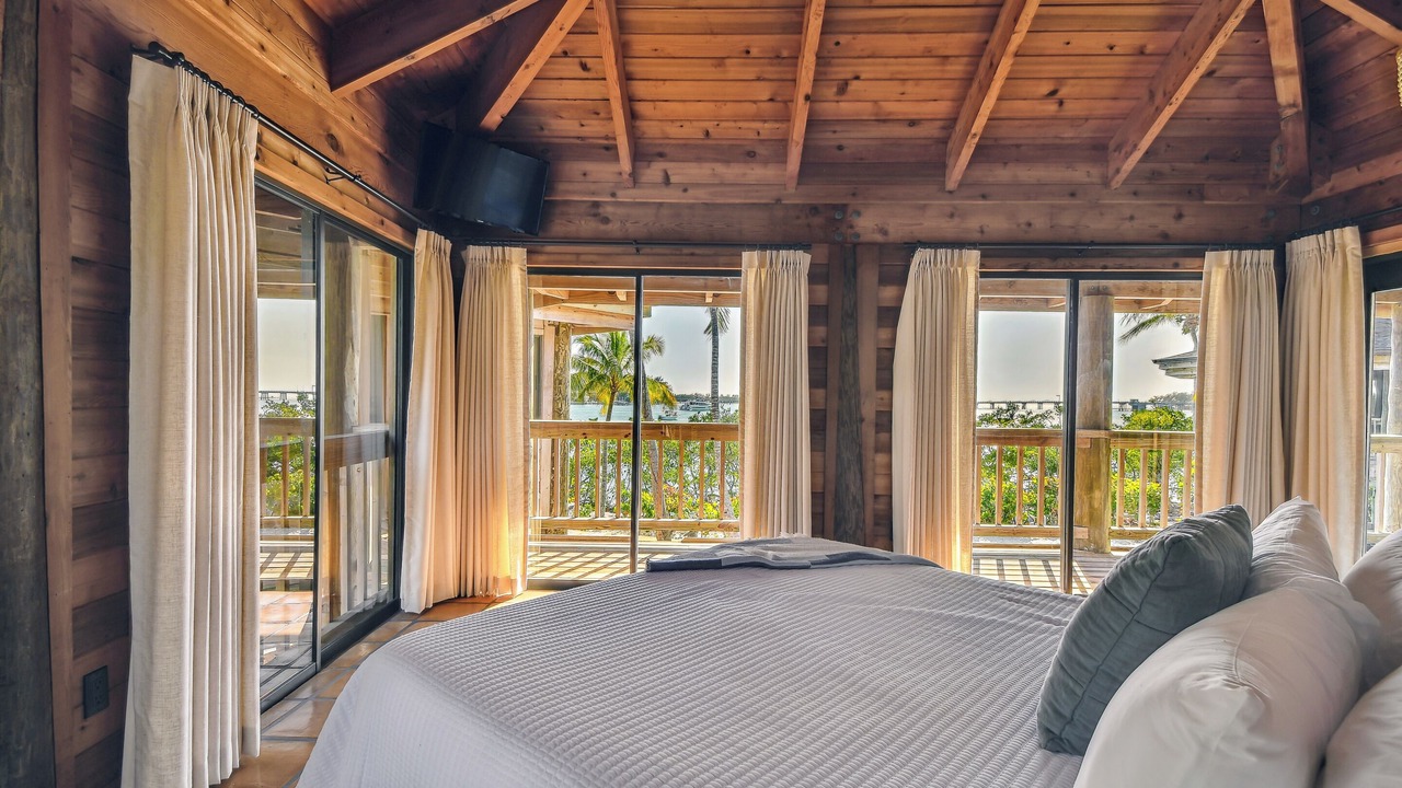 Photo of Bedroom in Whitney Beach