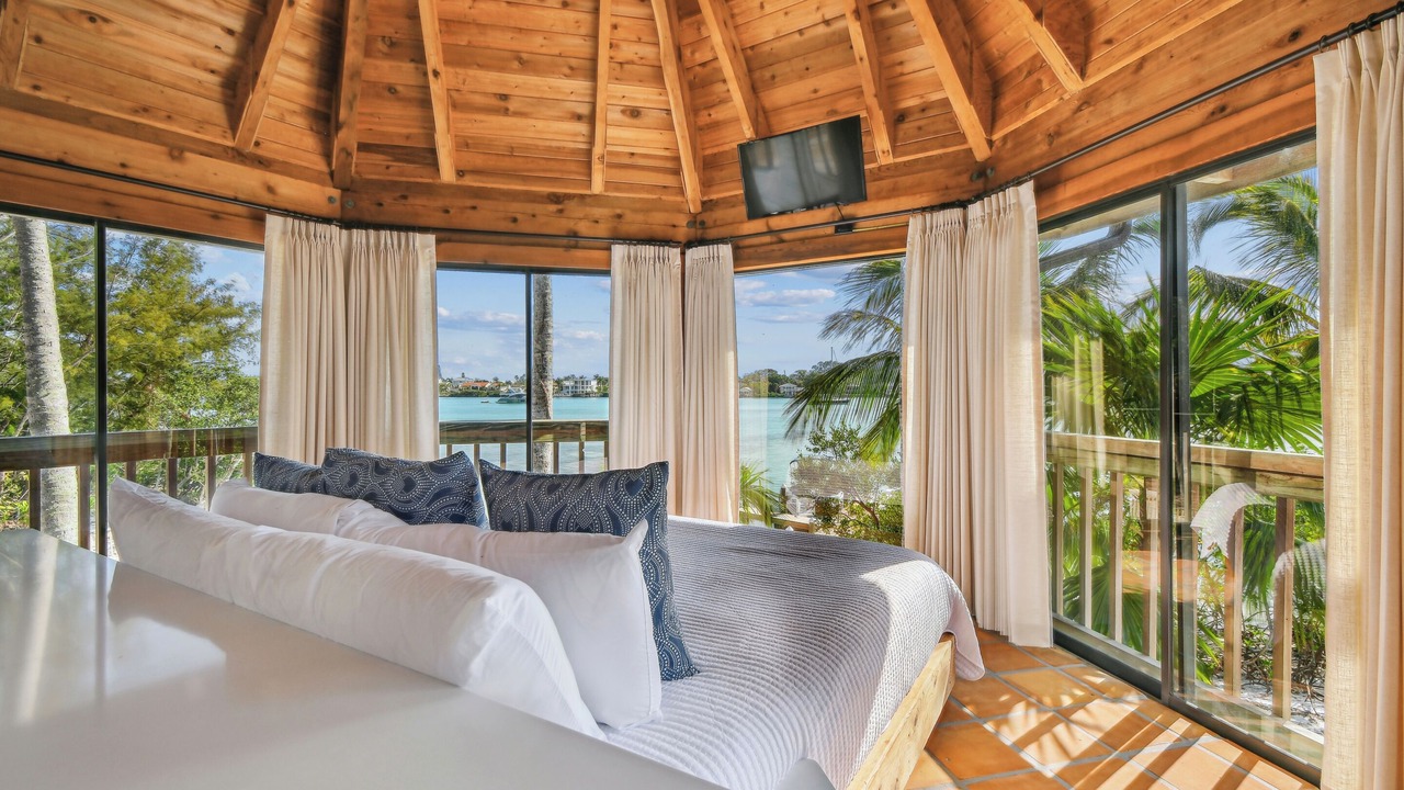 Photo of Bedroom in Whitney Beach