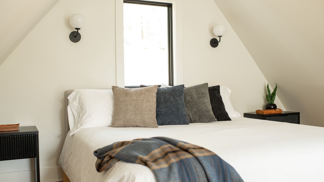 Photo of Bedroom in Dahlonega