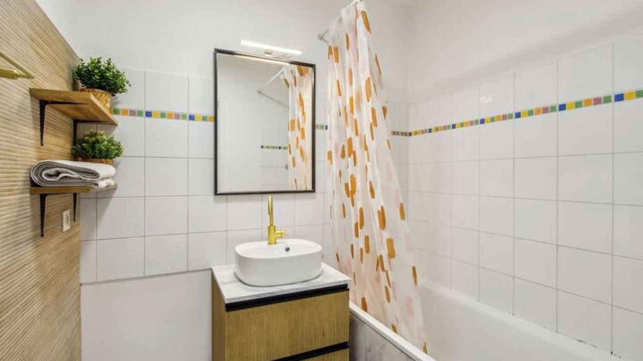 Photo of Bathroom in Saint-Denis