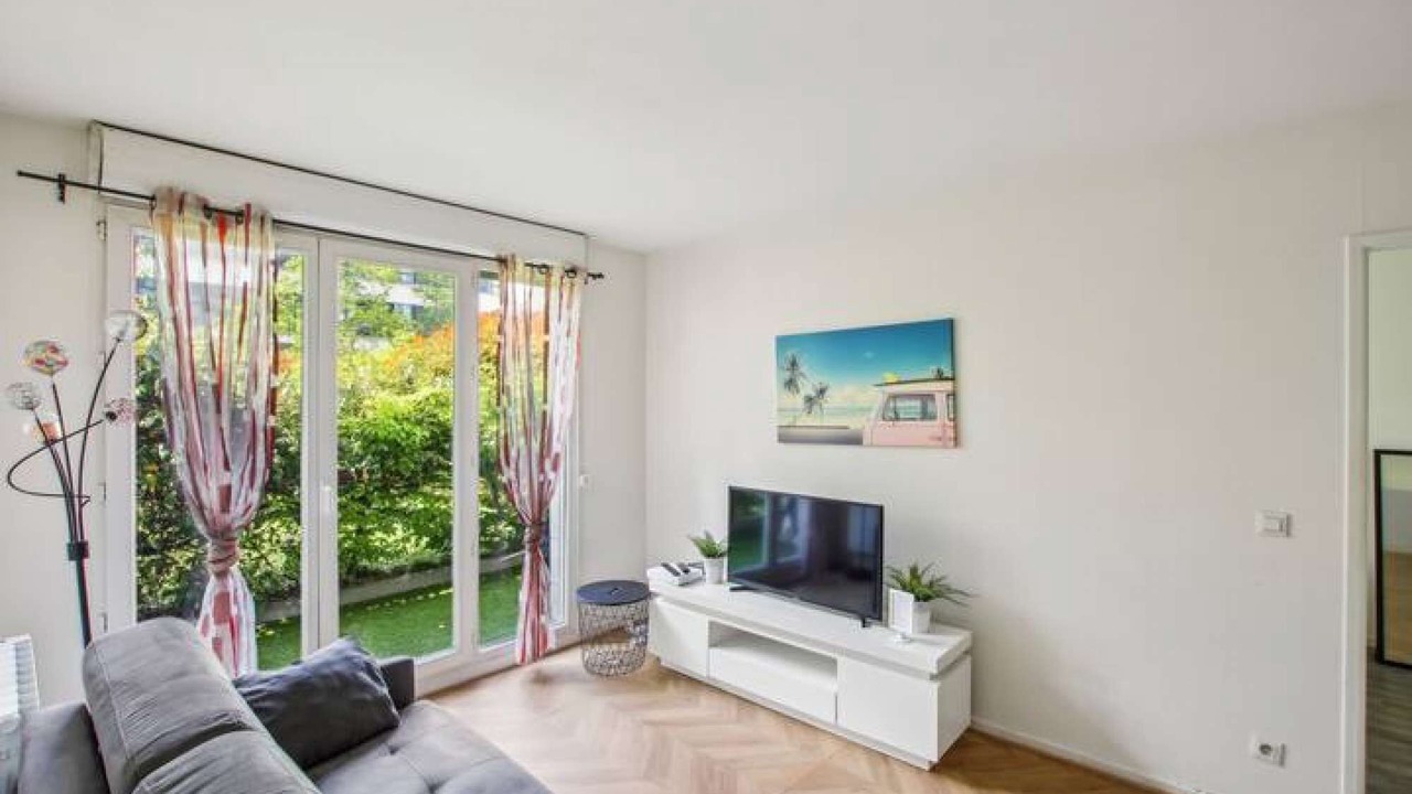 Photo of Livingroom in Saint-Denis