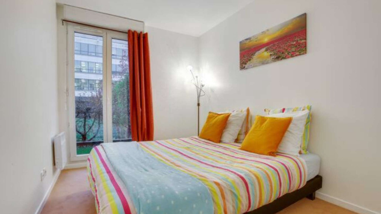 Photo of Bedroom in Saint-Denis