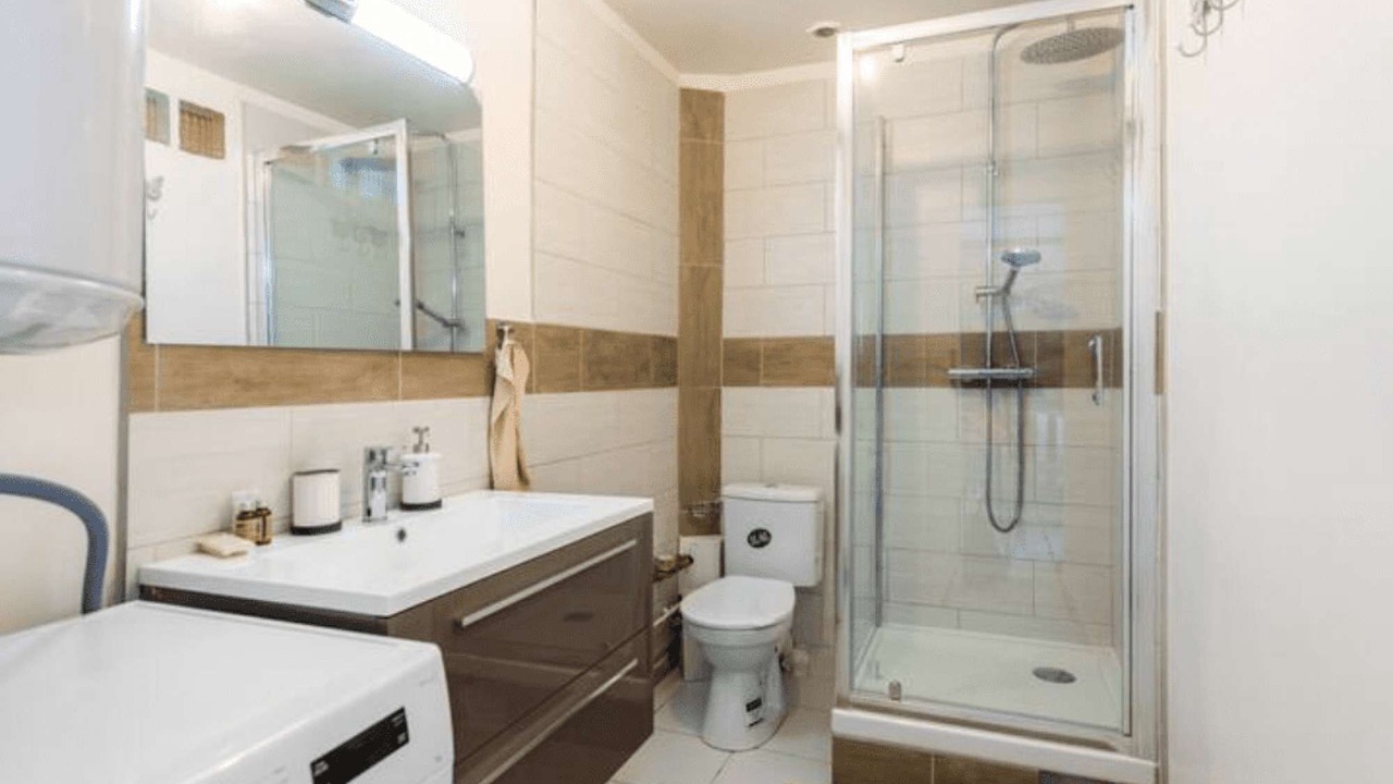 Photo of Bathroom in Alfortville